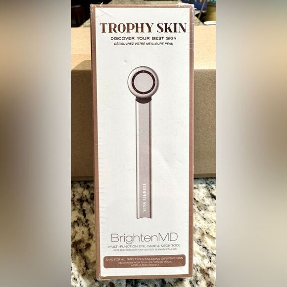 Trophy Skin BrightenMD Device multifunction eye, face and neck tool brand new - Picture 1 of 5